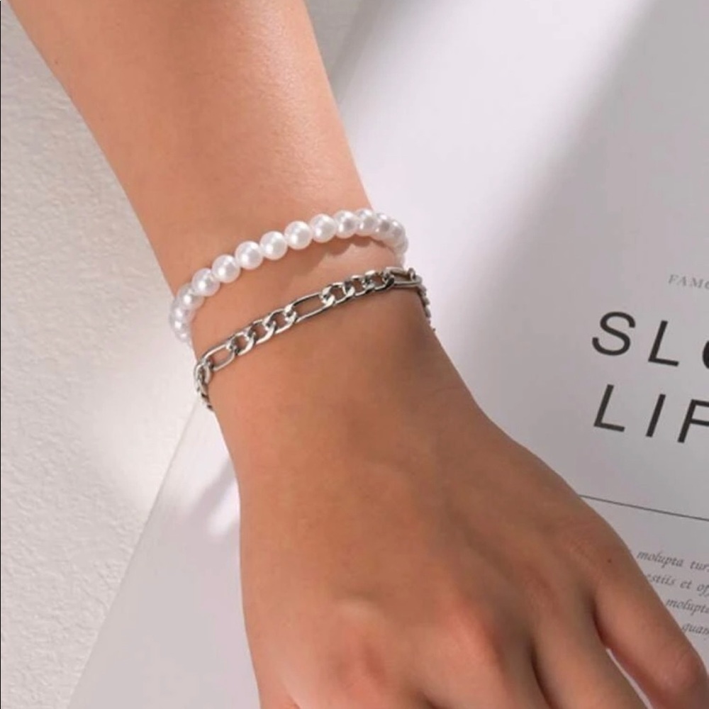 White Pearl And Silver Link Chain Bracelets